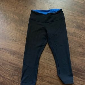 Reversible cropped Lululemon leggings